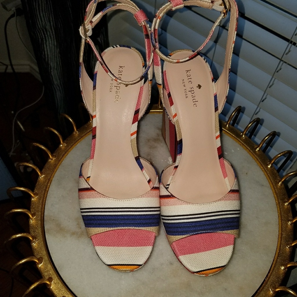 SOLD!!!!Kate spade